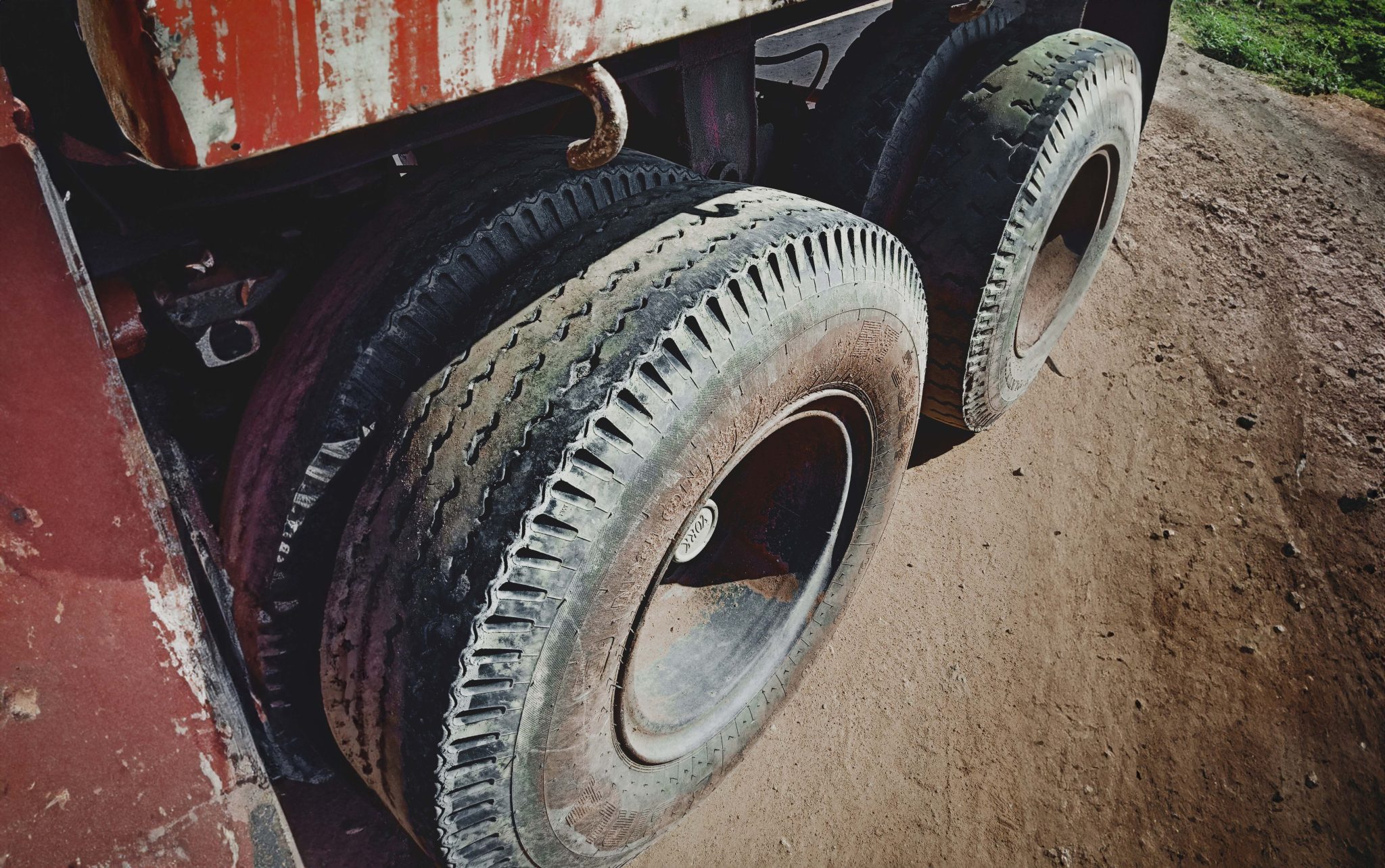 Understanding and Addressing Outer Tire Wear Motor Aspects